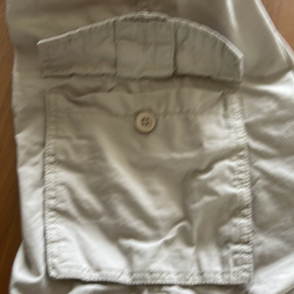 Epic Threads beige shorts - Picture 3 of 4